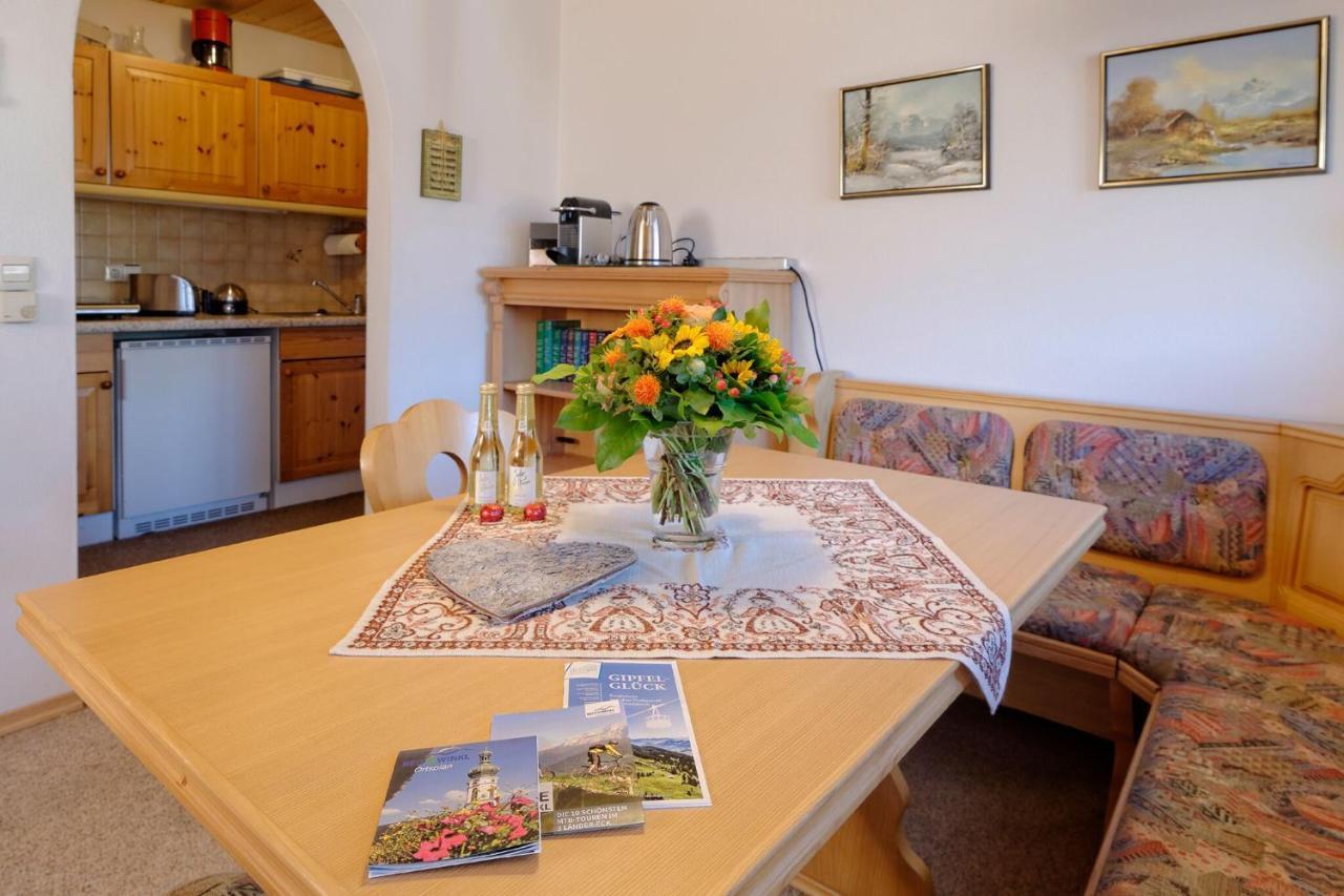 Alpen-chalet-sol-alpium